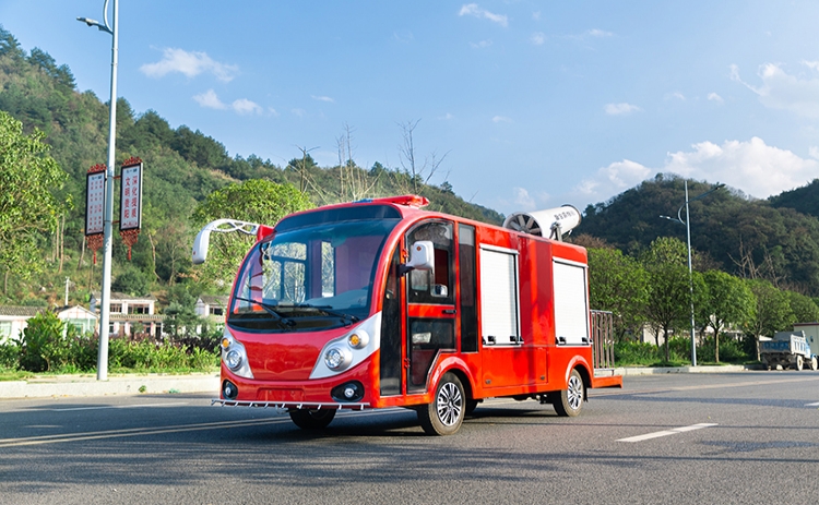 2座除塵車(chē)，道路降塵霧炮車(chē)